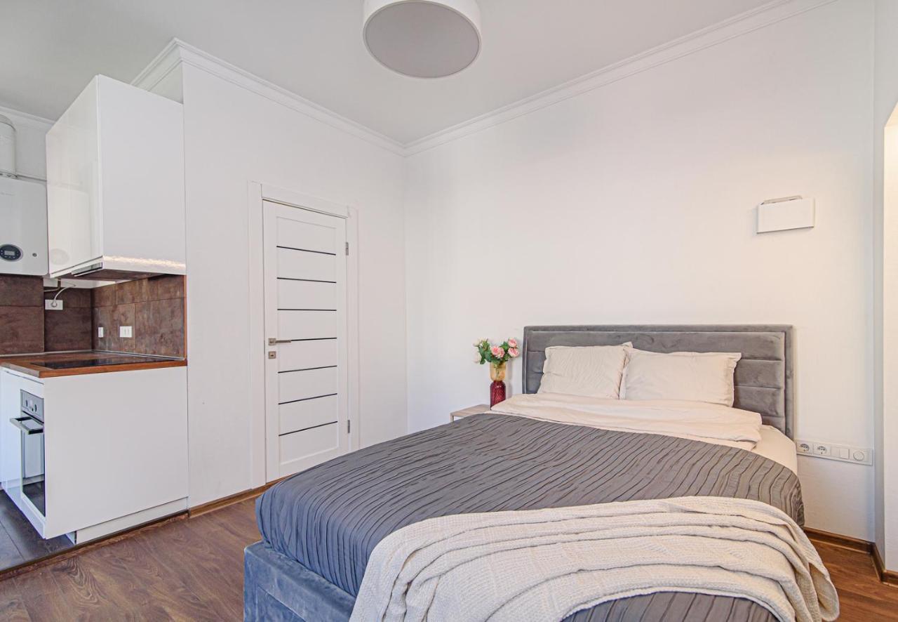 Welcoming Studio In Historic Vilnius With Free Parking By Urban Rent Apartment Exterior photo